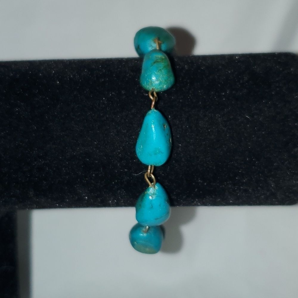 Vintage Turquoise Nugget Bracelet! 8' inches L NWOT!